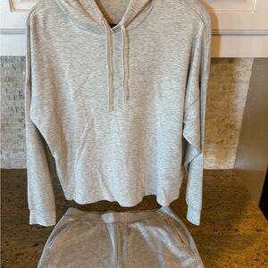 Barefoot Dreams Malibu Collection cream Hoodie & Jogger set